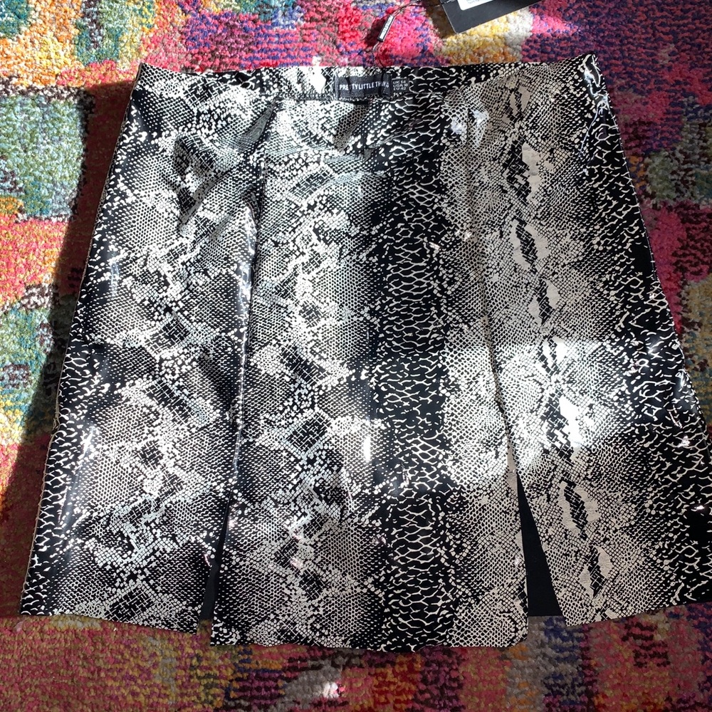 ❤️double split mini skirt - Picture 3 of 5